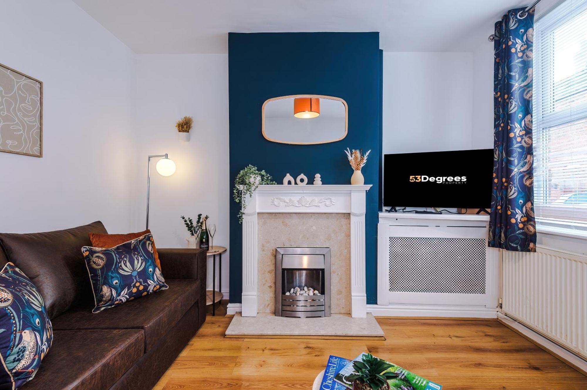 New! Spacious 2-Bed Home In Chester City-Centre By 53 Degrees Property, Ideal For Couples & Small Groups, Great Location - Sleeps 5 Luaran gambar